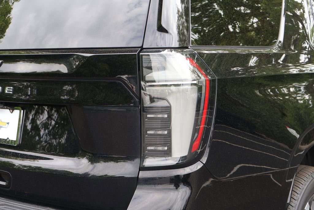 Used 2025 Chevrolet Tahoe High Country w/ Sun And Tow Package AWD/4WD image 10