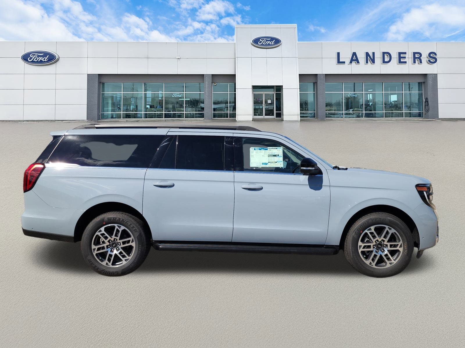 New 2025 Ford Expedition Max Active image 2