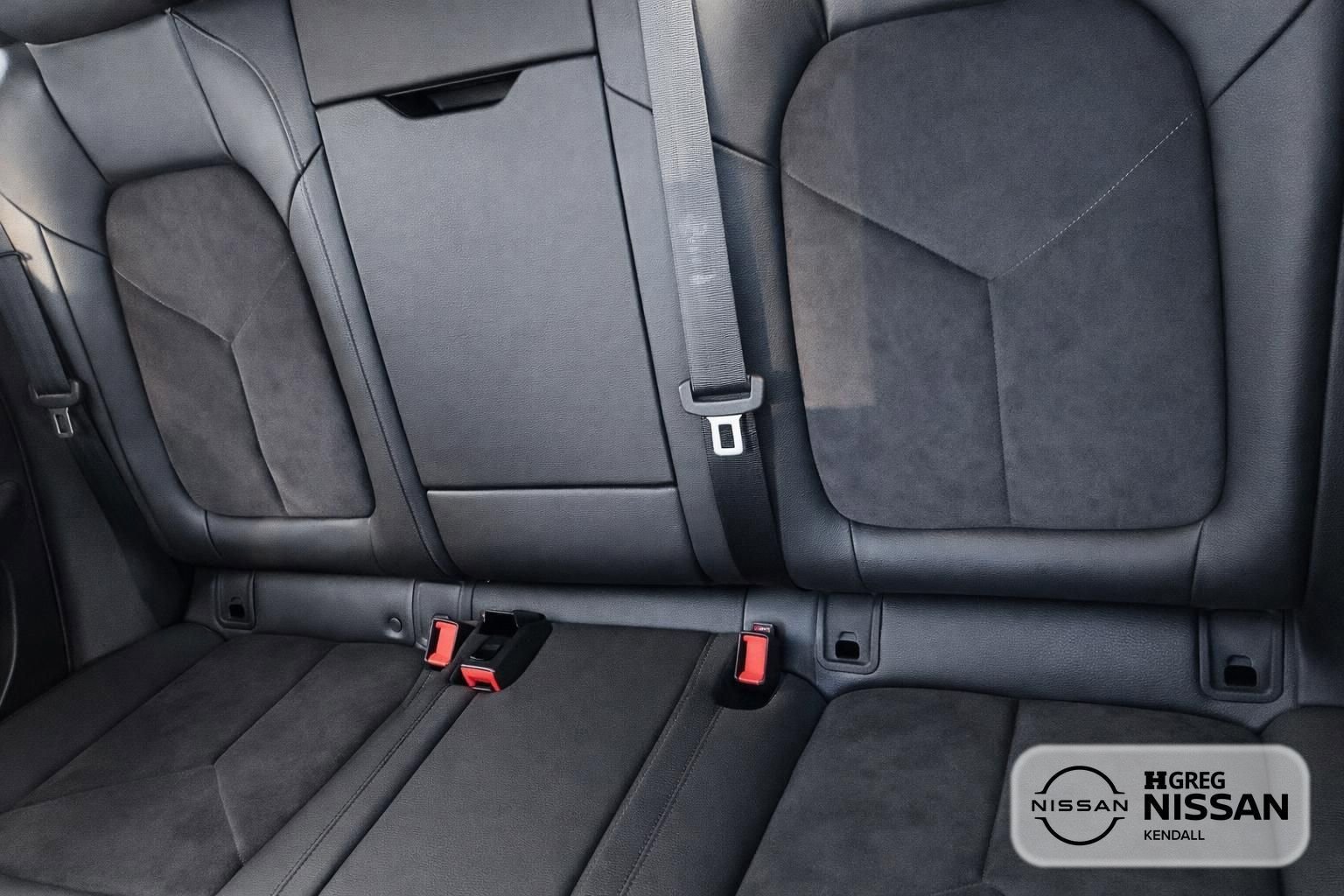 Used 2018 Porsche Macan AWD/4WD image 12