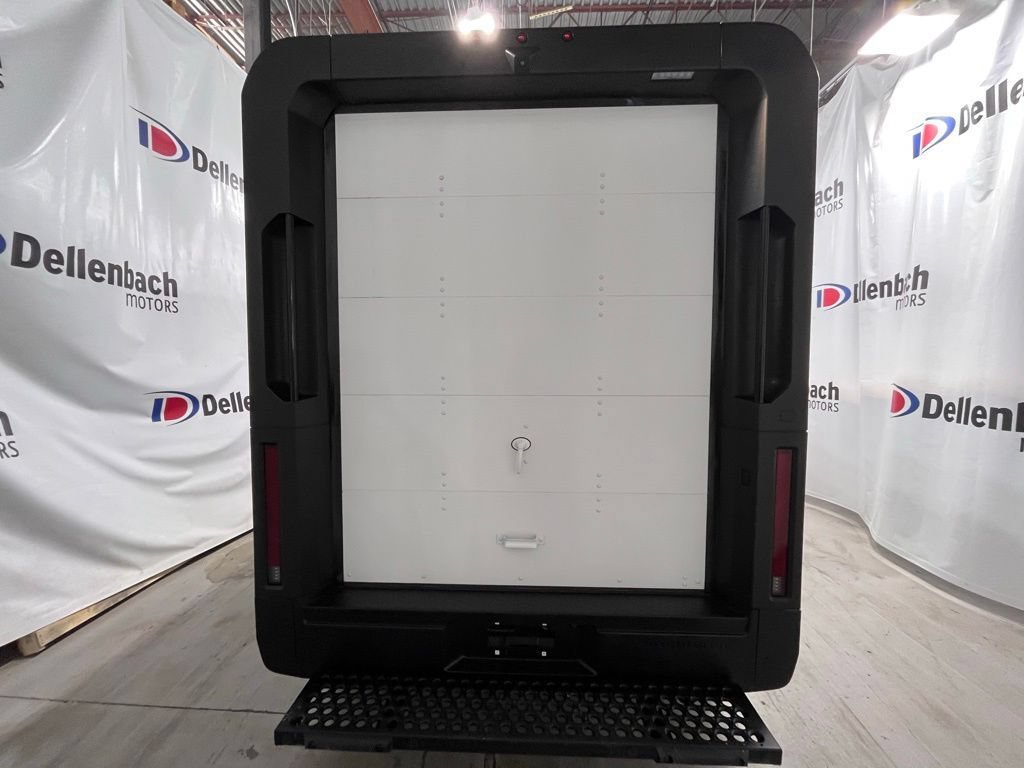 Used 2024 Chevrolet Brightdrop 400 w/ Commercial Equipment Package AWD/4WD image 8