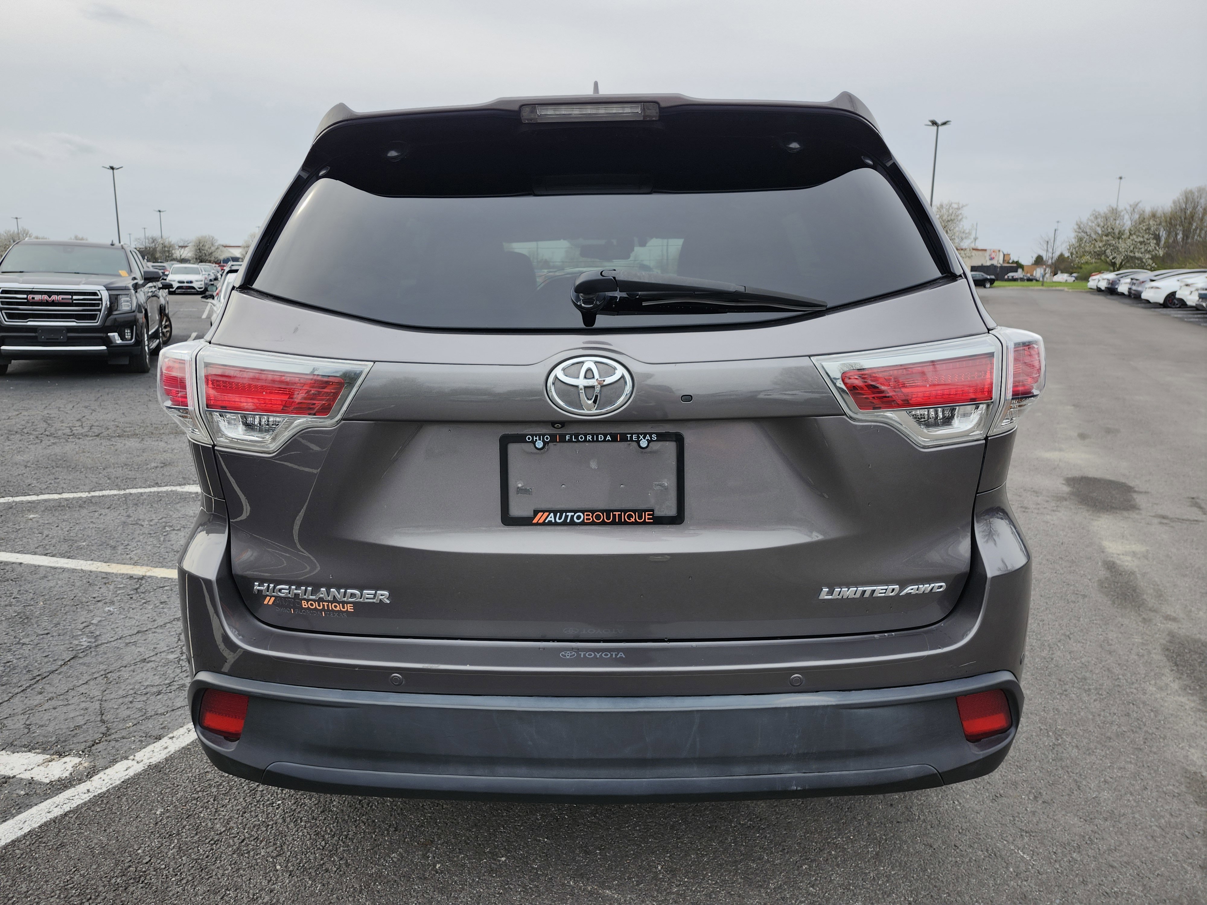 Used 2016 Toyota Highlander Limited image 16
