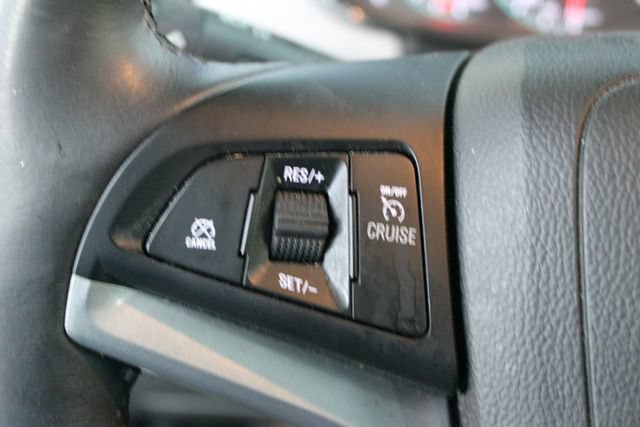 Used 2017 Chevrolet Trax LT w/ Sun & Sound Package FWD image 15