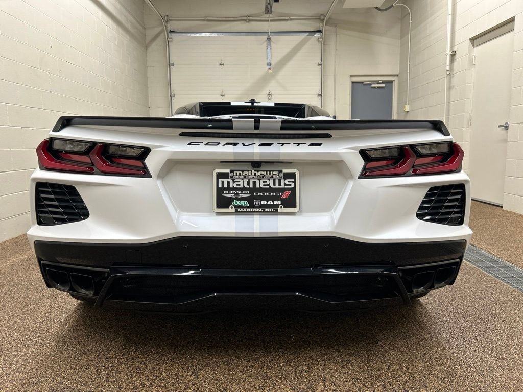 Used 2023 Chevrolet Corvette Stingray Premium Conv w/ Z51 Performance Package RWD image 3