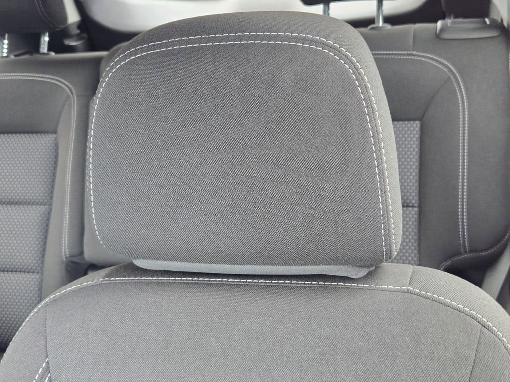 Used 2023 GMC Terrain SLE w/ Driver Convenience Package FWD image 21
