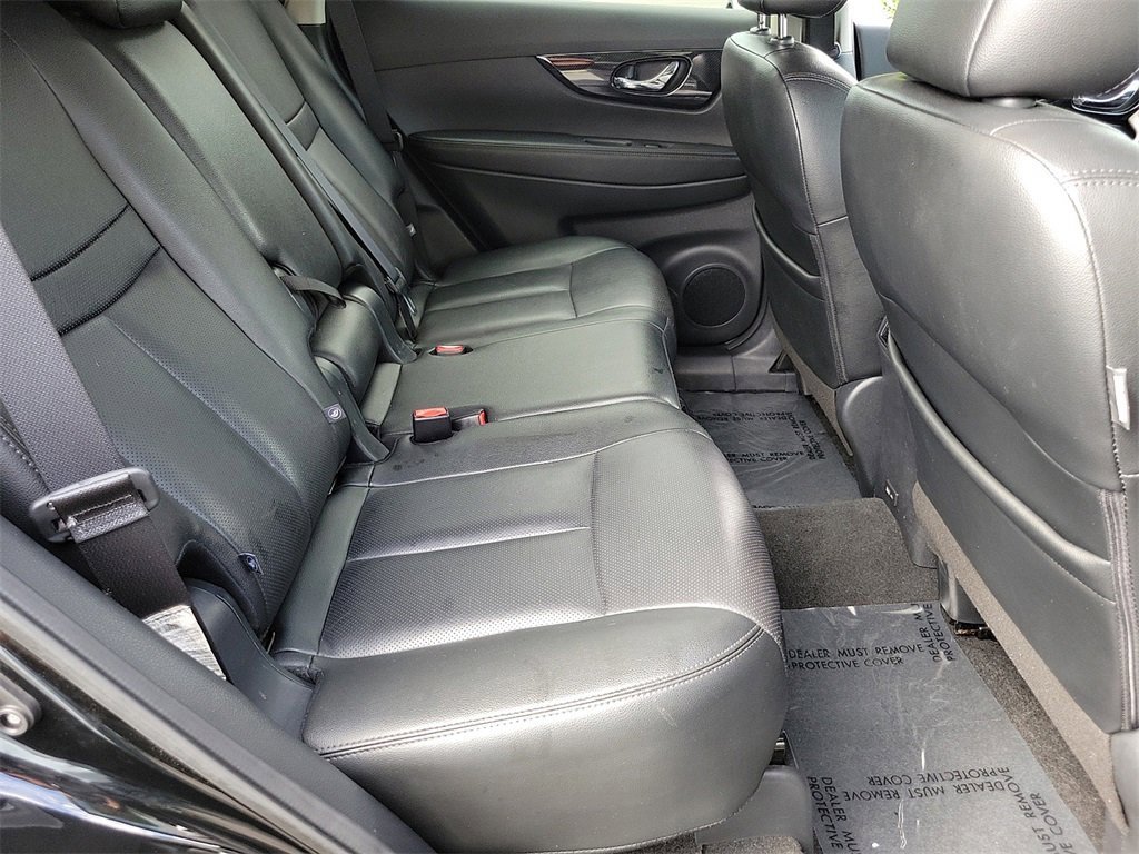 Used 2020 Nissan Rogue SL w/ Premium Package image 23