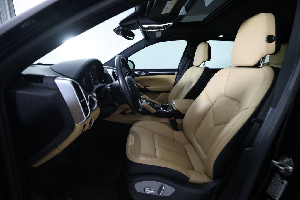 Used 2014 Porsche Cayenne Diesel Platinum Edition AWD/4WD image 15