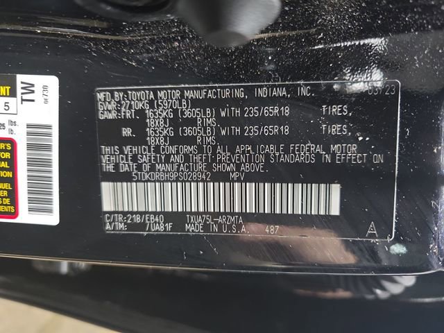 Used 2023 Toyota Highlander XLE image 37