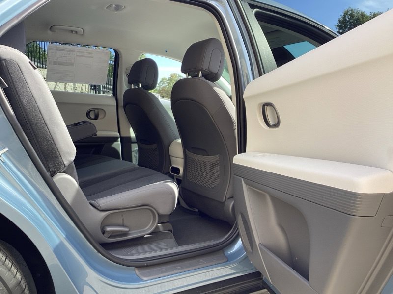 New 2027 Hyundai Ioniq 5 SE AWD/4WD image 14