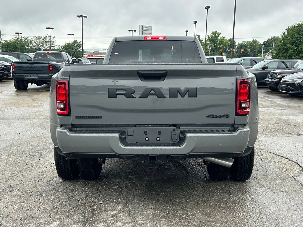 New 2026 RAM 3500 Big Horn AWD/4WD image 7