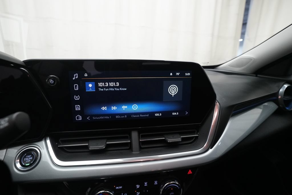 Used 2024 Chevrolet Trax LT w/ Driver Confidence Package FWD image 6