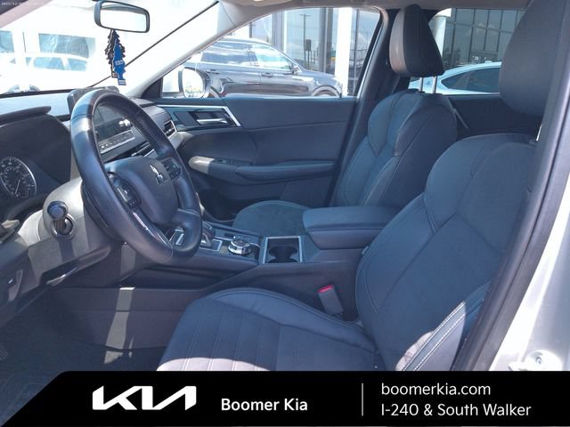 Used 2022 Mitsubishi Outlander SE FWD image 8
