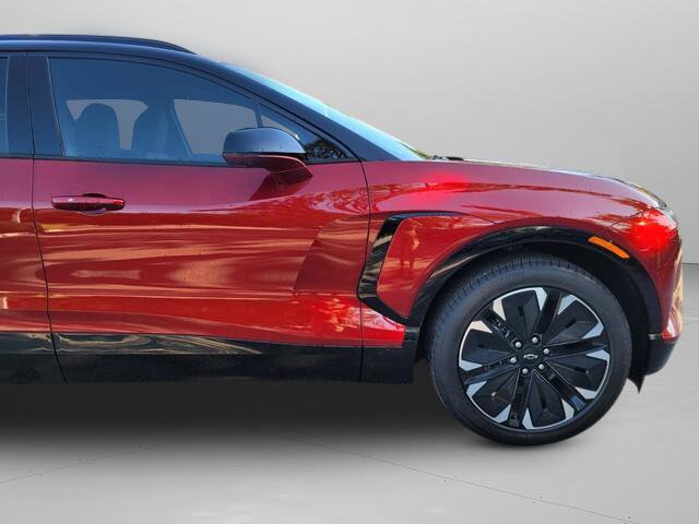New 2026 Chevrolet Blazer EV RS image 9