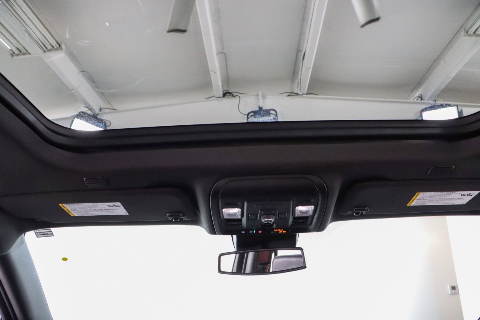 Used 2023 Chevrolet Tahoe Z71 w/ Luxury Package image 22