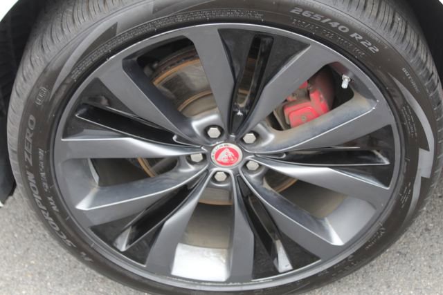 Used 2020 Jaguar F-PACE S image 9