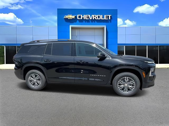 New 2026 Chevrolet Traverse LT w/ LPO, Floor Liner Package FWD image 3