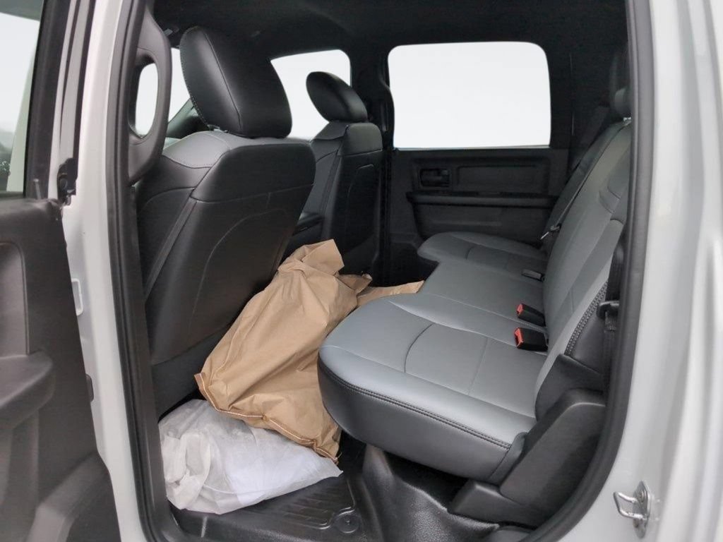 New 2025 RAM 5500 Tradesman w/ Safety Group AWD/4WD image 10
