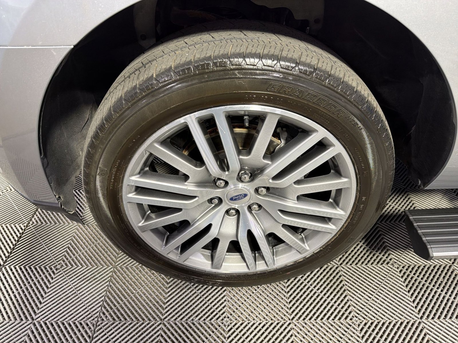 Used 2022 Ford Expedition Max Limited image 17