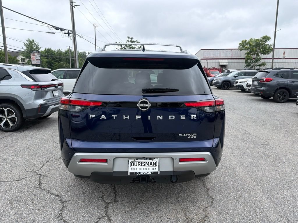 Used 2024 Nissan Pathfinder Platinum w/ Cargo Package AWD/4WD image 7