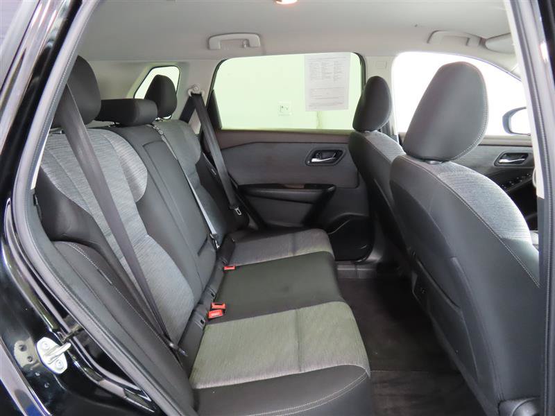 Used 2023 Nissan Rogue SV AWD/4WD image 32