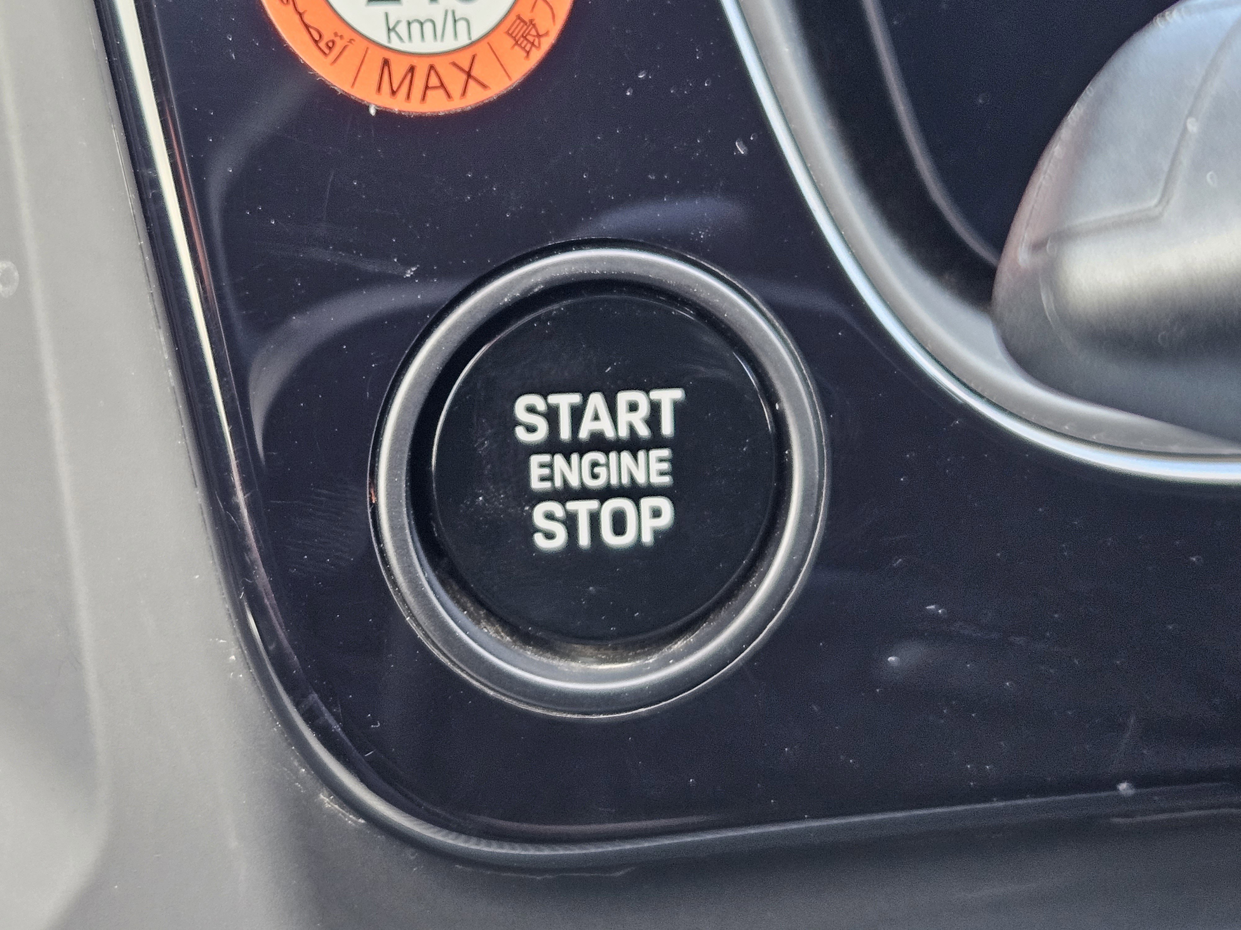 Used 2025 Porsche Cayenne image 21