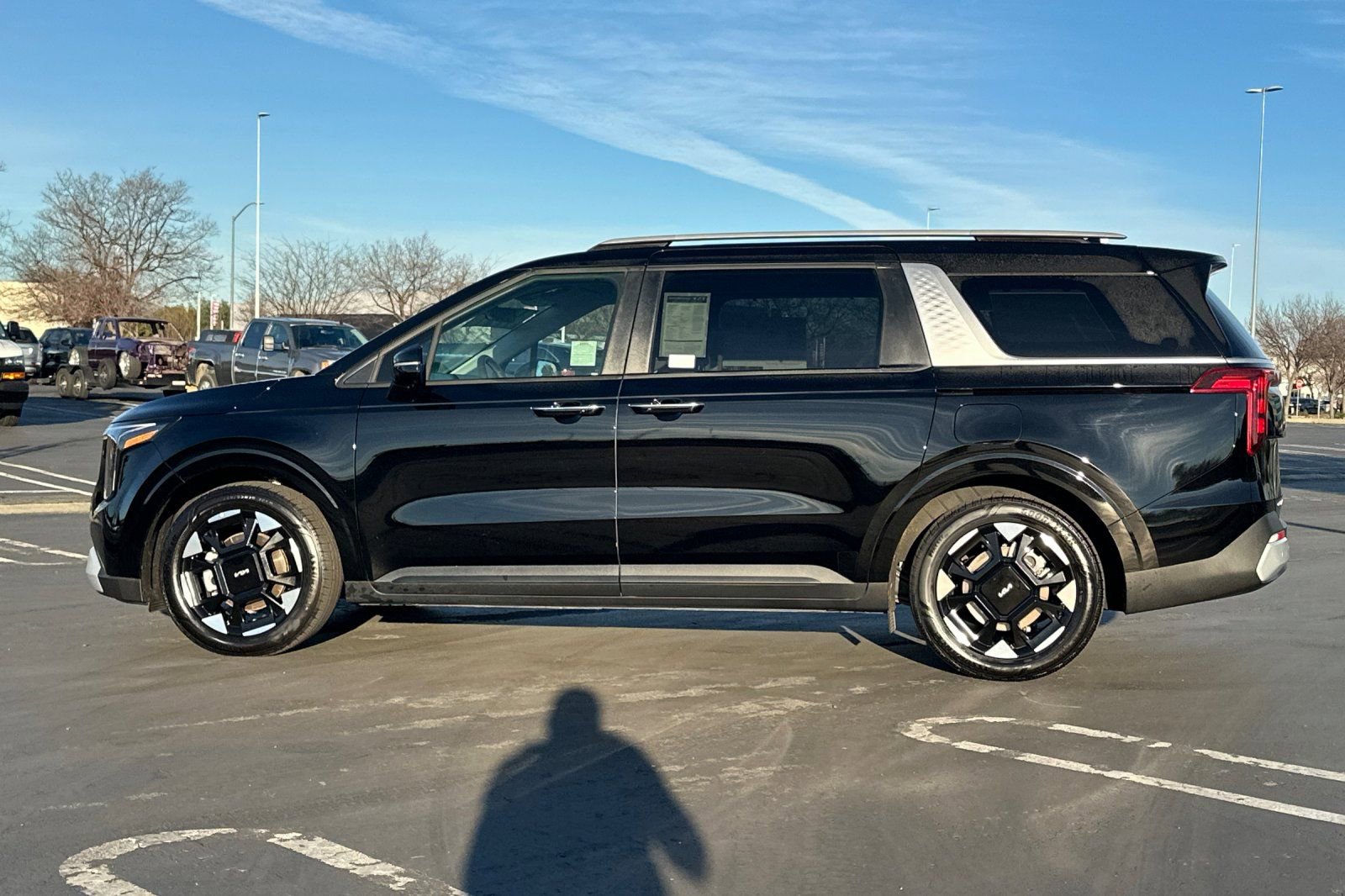 Certified 2026 Kia Carnival EX image 8