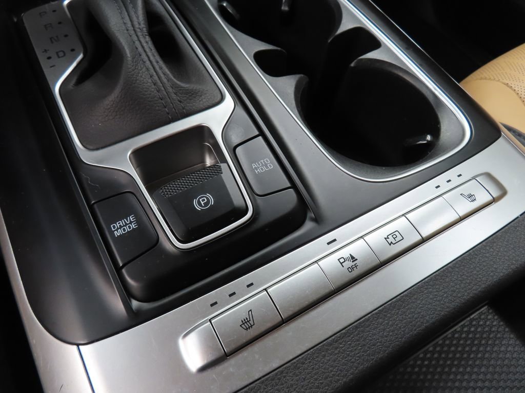 Used 2022 Kia Carnival LX FWD image 46