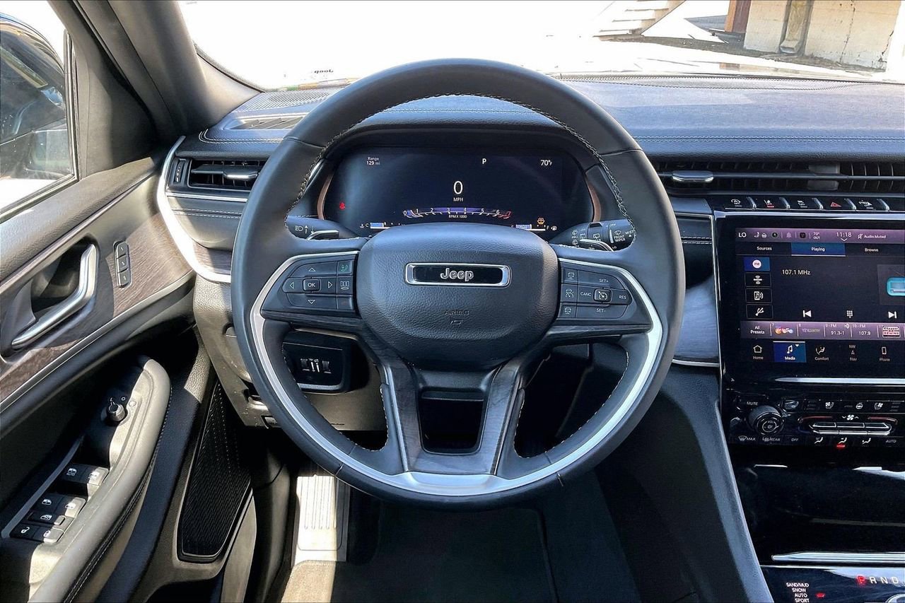 Used 2024 Jeep Grand Cherokee L Limited w/ Luxury Tech Group II image 10