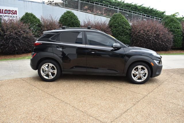 Used 2022 Hyundai Kona SEL FWD image 11