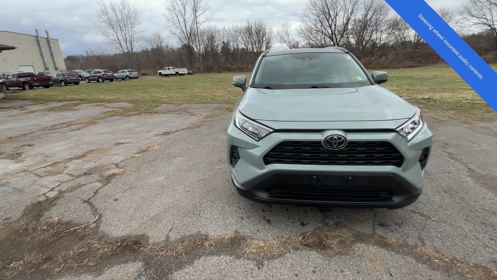 Used 2020 Toyota RAV4 XLE w/ Convenience Package image 8