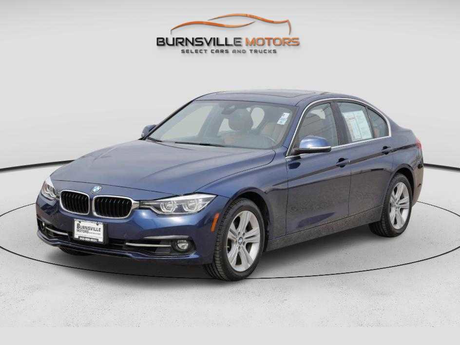 Used 2018 BMW 330i xDrive Sedan w/ Premium Package image 3