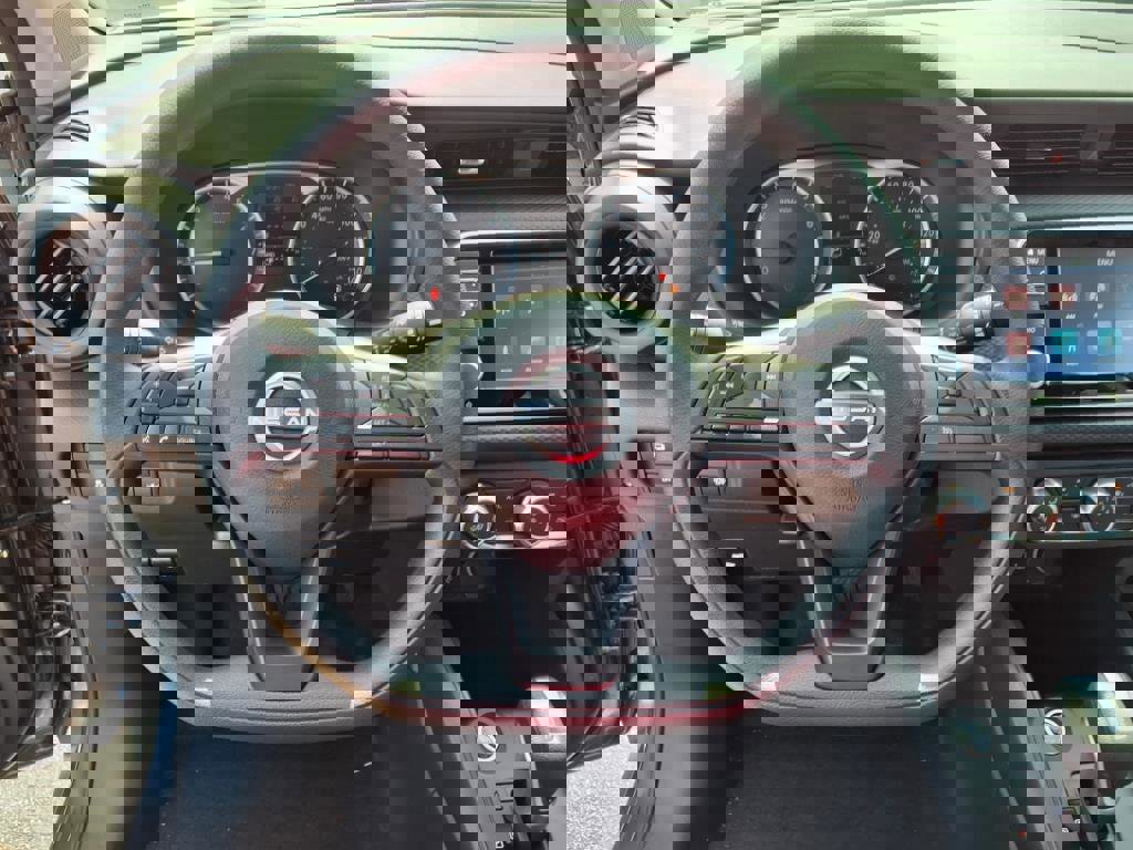 New 2025 Nissan Kicks Play S image 12