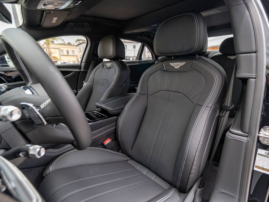 Used 2024 Bentley Flying Spur V8 AWD/4WD image 11