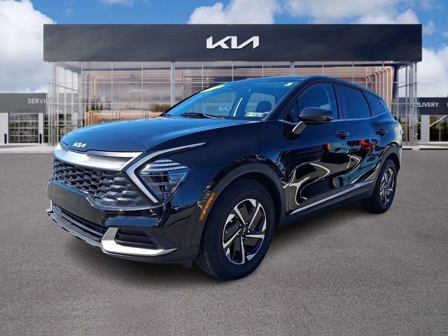 Used 2025 Kia Sportage LX image 3