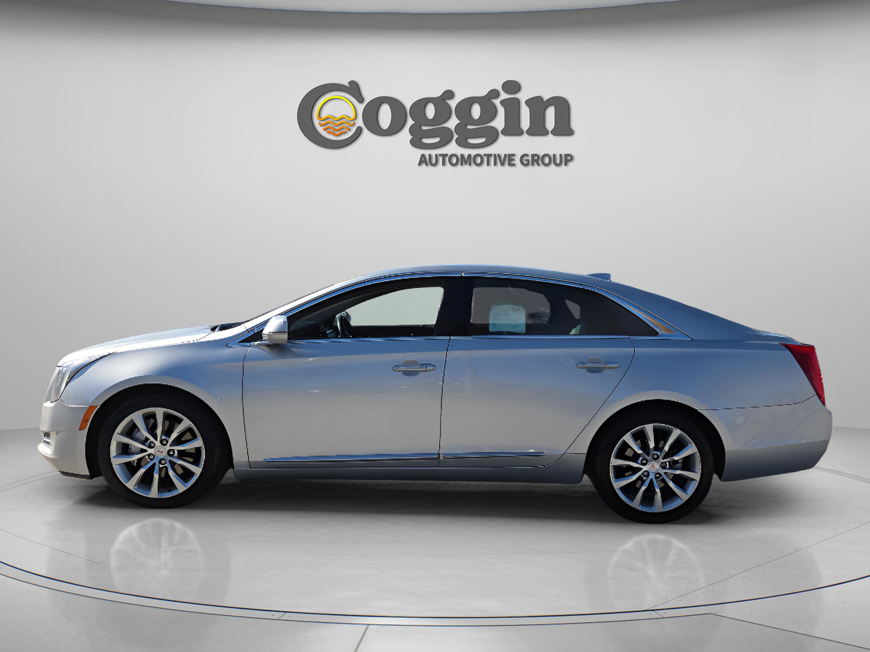 Used 2015 Cadillac XTS Luxury image 3