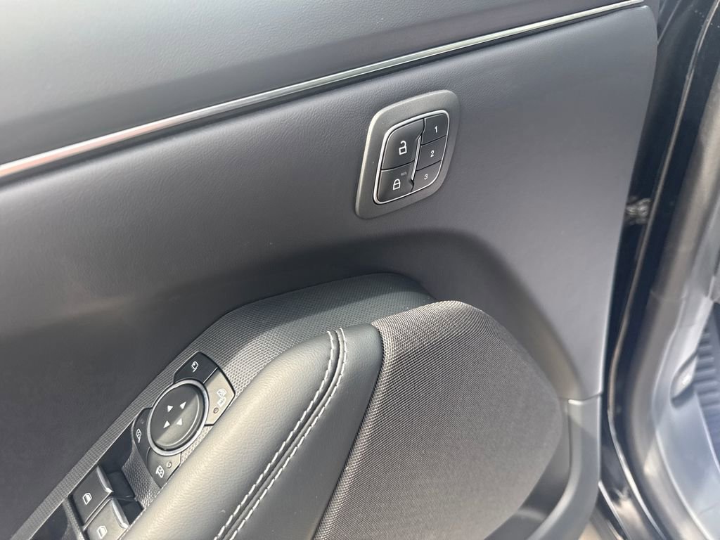 Used 2025 Ford Mustang Mach-E Select w/ Comfort Package Lite image 24