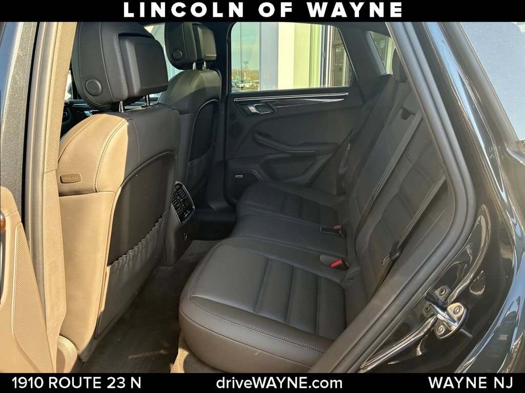 Used 2022 Porsche Macan image 21