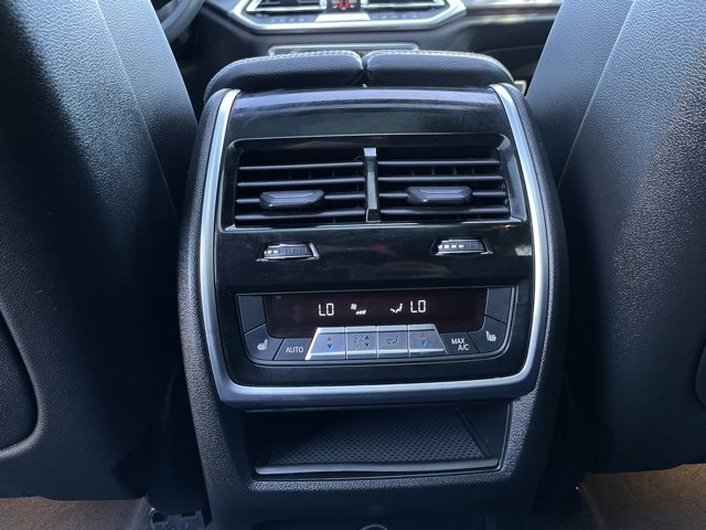 Used 2019 BMW X5 xDrive50i w/ Parking Assistance Package image 25