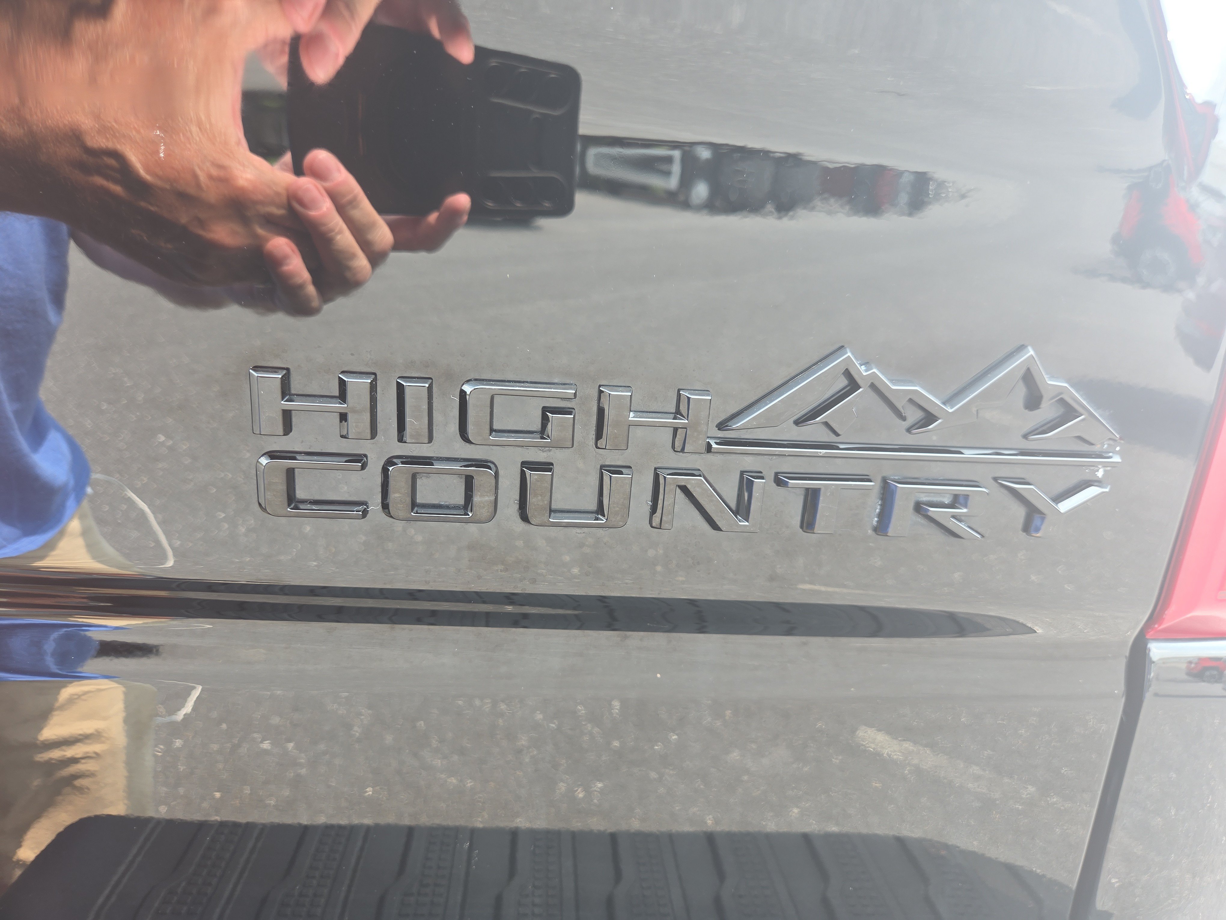 Used 2023 Chevrolet Silverado 1500 High Country w/ LPO, Dark Essentials Package AWD/4WD image 23
