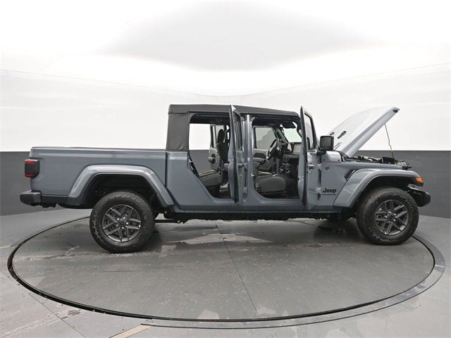 New 2025 Jeep Gladiator Sport image 57