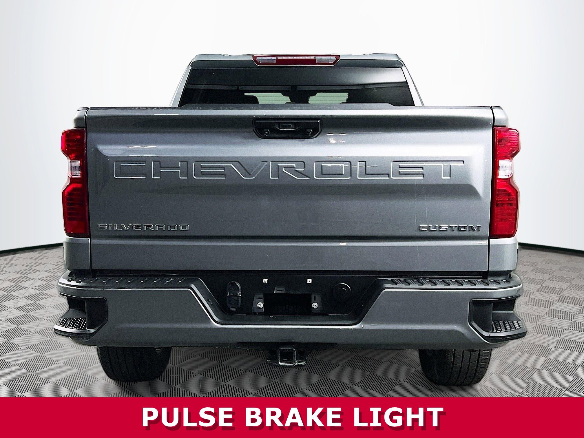 Used 2023 Chevrolet Silverado 1500 Custom image 24