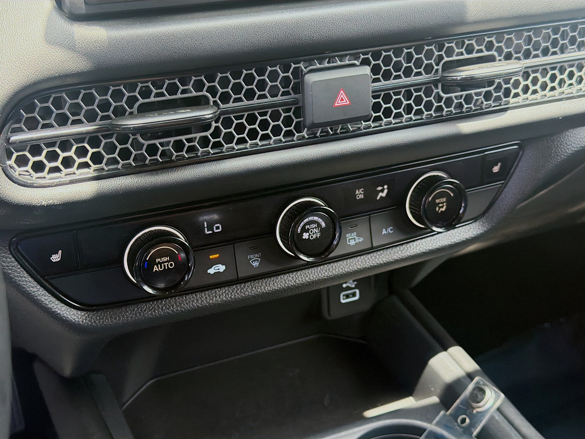 Certified 2025 Honda HR-V Sport image 14