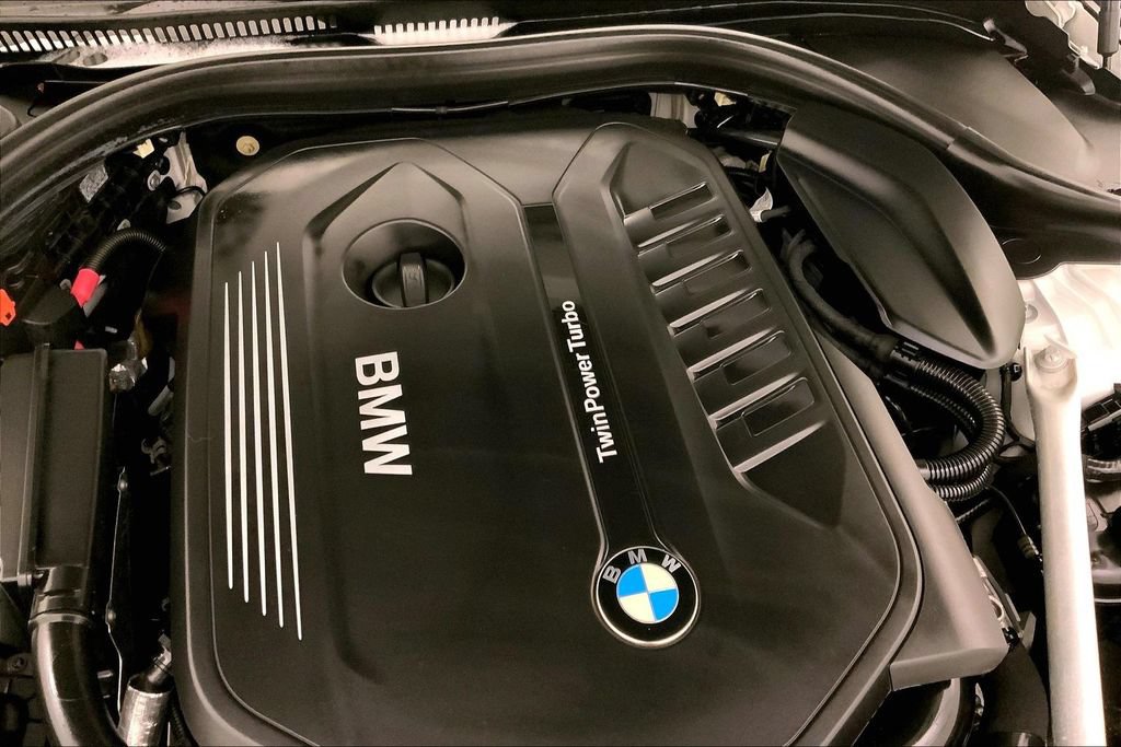 Used 2019 BMW 540i w/ Executive Package RWD image 30