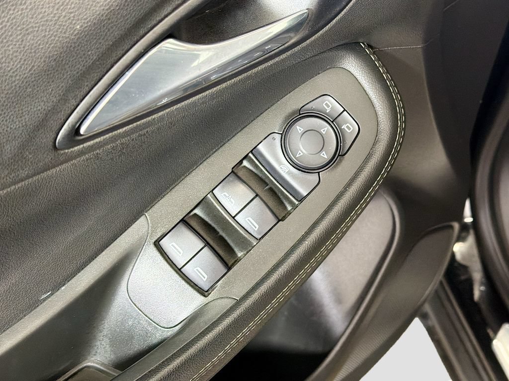 Used 2020 Buick Encore GX Select FWD image 18