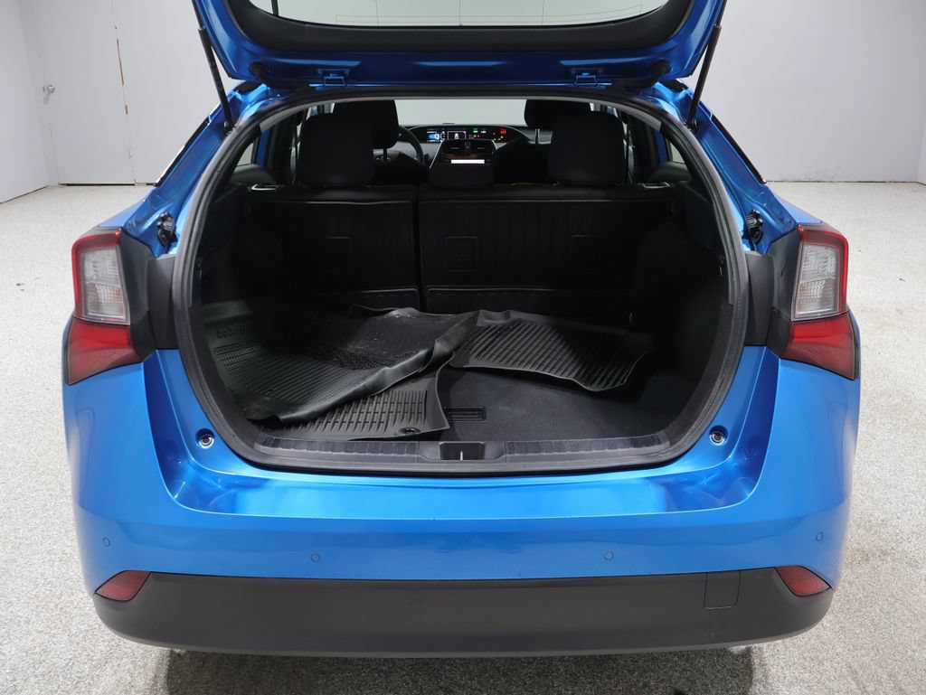 Used 2022 Toyota Prius LE AWD/4WD image 19
