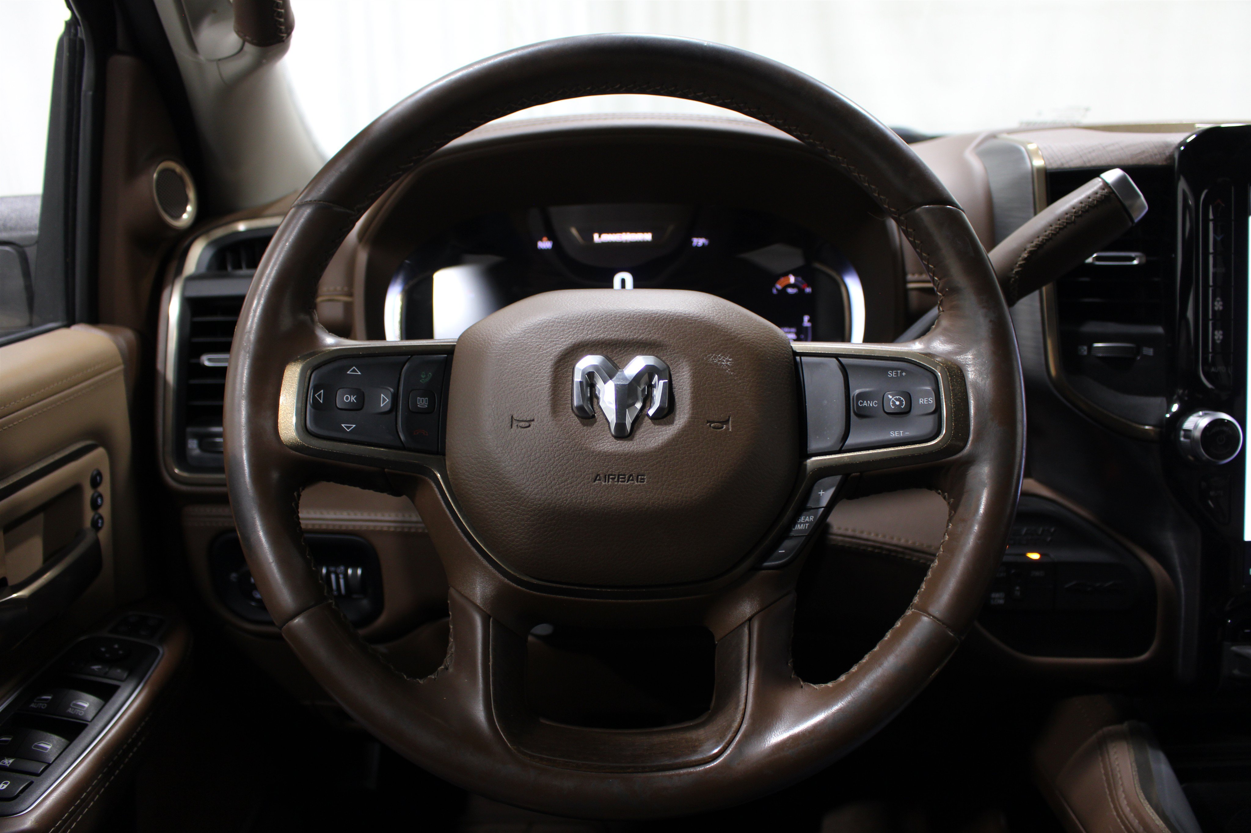 Used 2024 RAM 2500 Limited AWD/4WD image 11