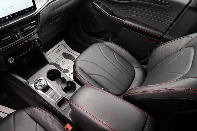 Used 2025 Ford Escape ST-Line Elite w/ Premium Technology Package image 29