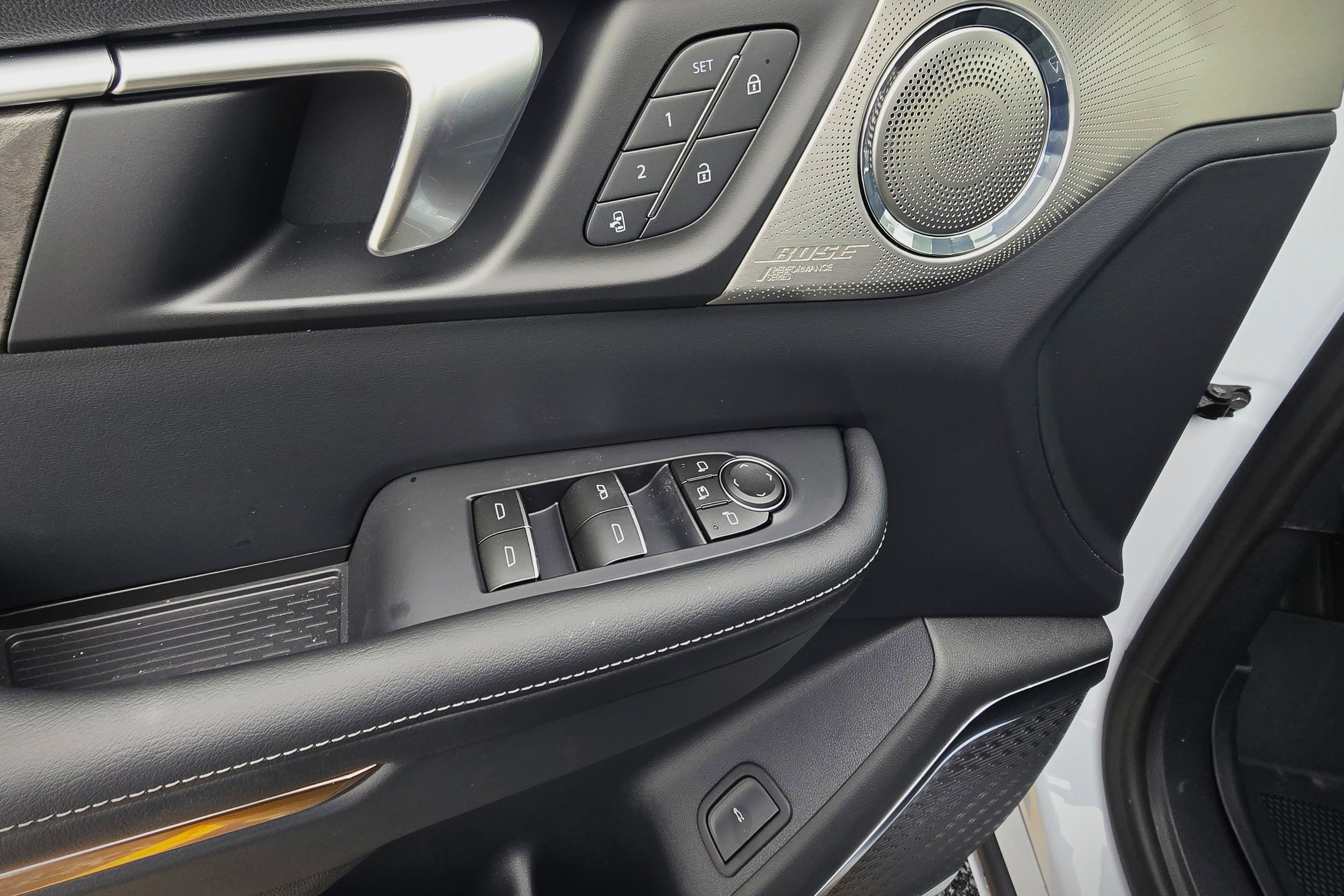 New 2026 Buick Enclave Avenir w/ Super Cruise Package image 18