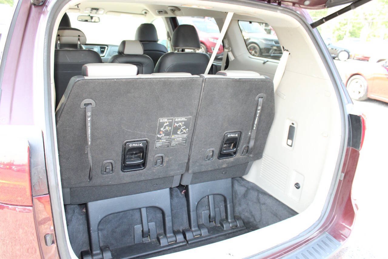 Used 2015 Kia Sedona EX w/ EX Premium Plus Package FWD image 25