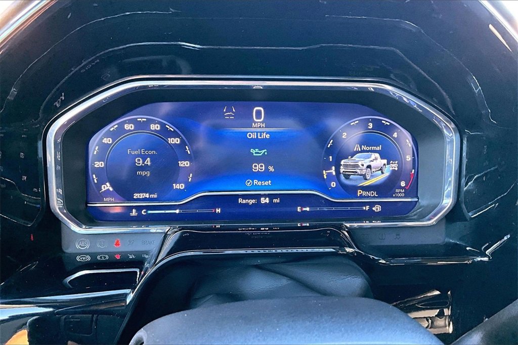 Used 2024 Chevrolet Silverado 2500 LTZ w/ LTZ Plus Package image 9