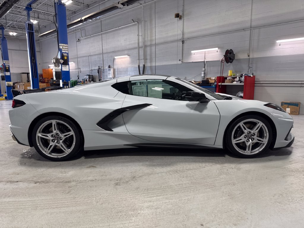 Used 2020 Chevrolet Corvette Stingray Preferred Cpe w/ 2LT Preferred Equipment Group RWD image 46